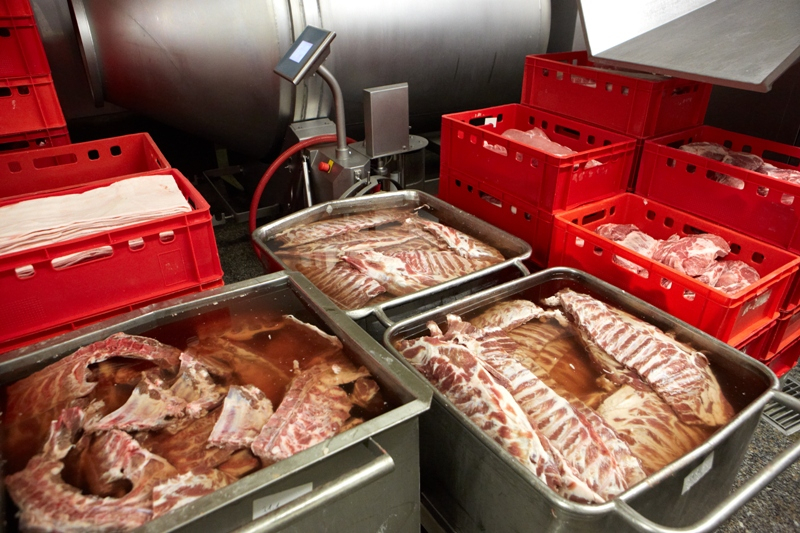 Na jižní Moravě letos pokračoval pokles výroby vepřového masa