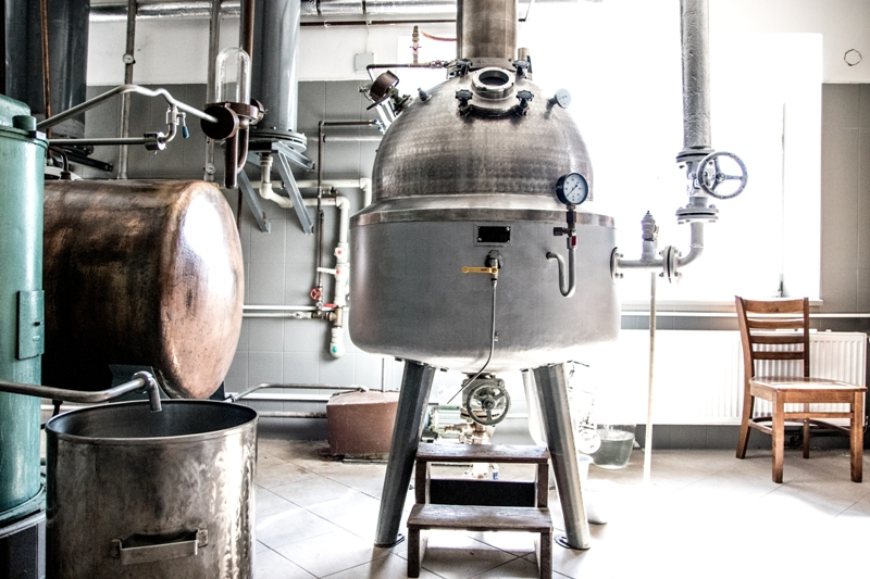 Lihovar v Těšeticích obnovil výrobu nejstarší české whisky