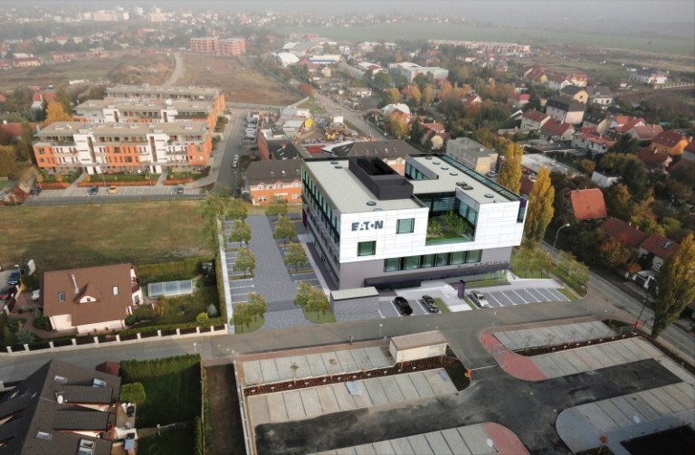 EATON buduje v Roztokách u Prahy nové inovační centrum