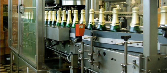 Bohemia Sekt loni zvýšil tržby i zisk, proběhla i modernizace linky pro adjustaci sektů