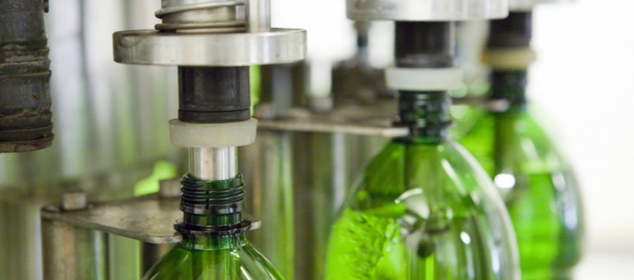 Inspekce díky nové metodě odhalí ve víně zakázaná aromata