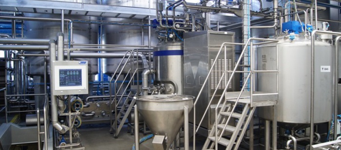 Dodavatelům technologií se většinou daří plnit objednávky. Funguje i servis, ale někdy s obtížemi