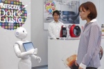 Roboti s motýlkem budou v Japonsku prodávat kávovary od Nestlé