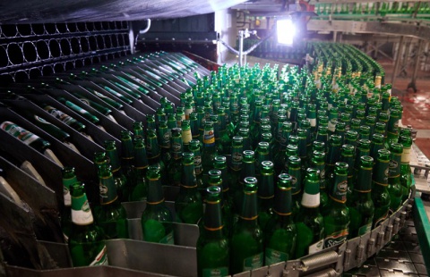 Nizozemský pivovar Heineken se potýká s dopady koronaviru