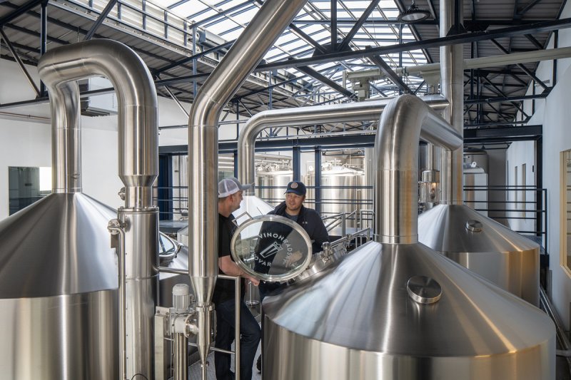 Vinohradský pivovar uvařil díky nové pobočce v Káraném zhruba o pětinu víc piva